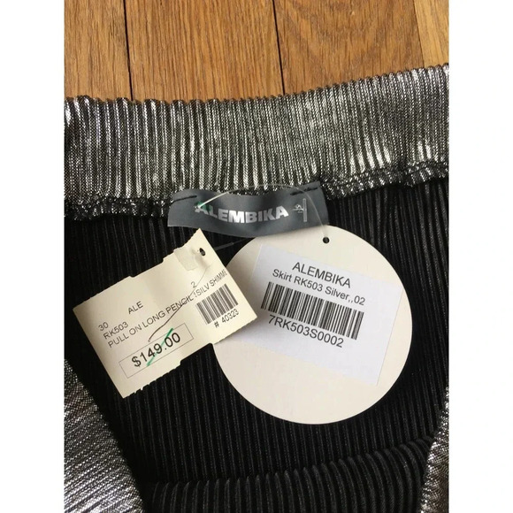 NWT! ALEMBIKA $149 Silver Skirt Size 2 - Picture 6 of 7
